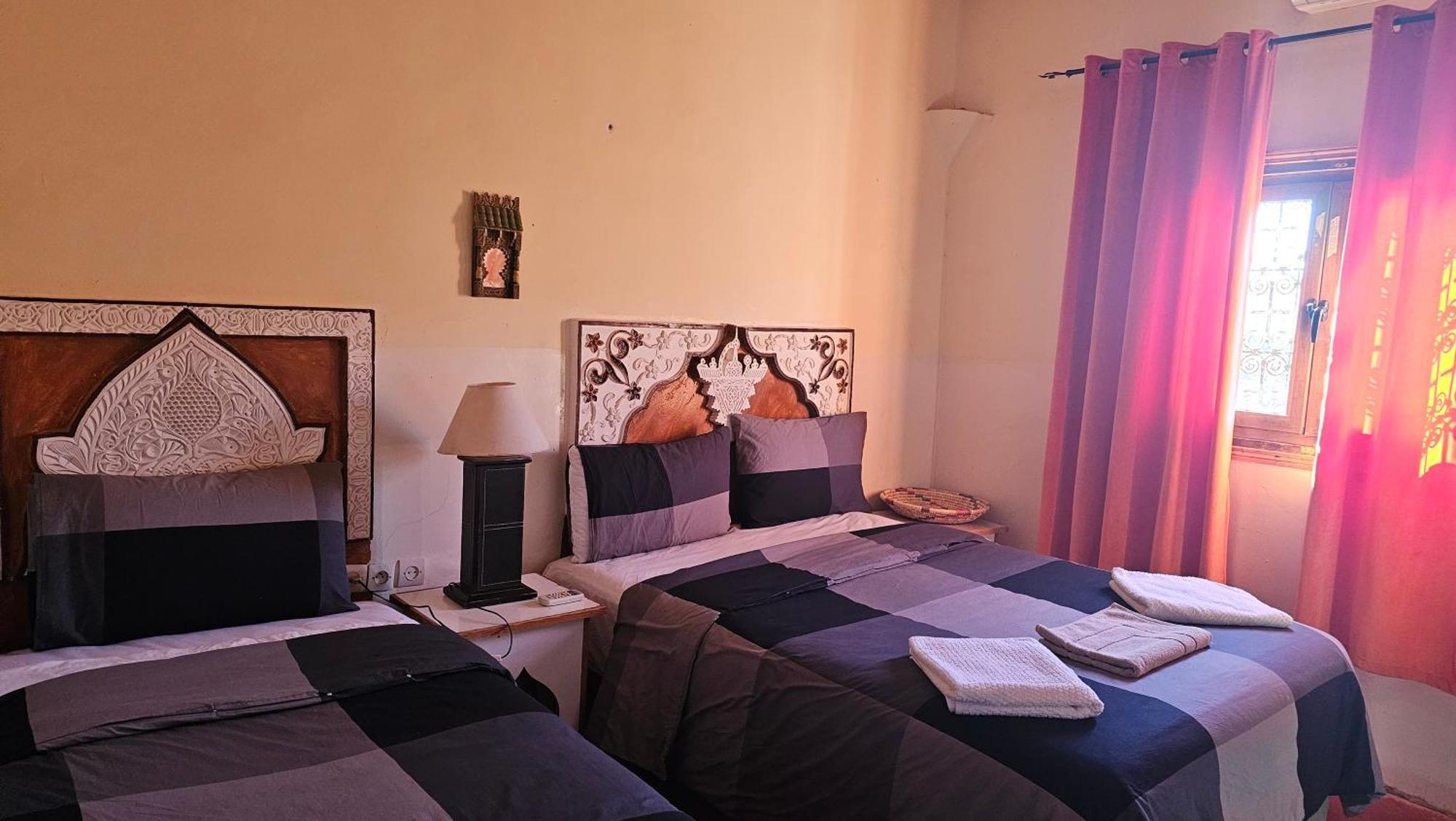 Tizi Maison D'Hotes เทเลาท์ ภายนอก รูปภาพ