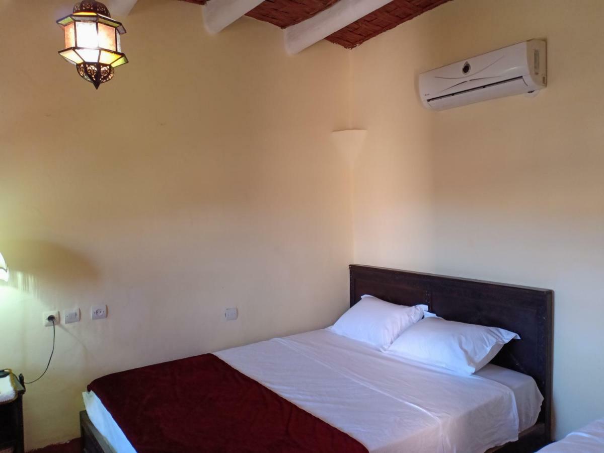 Tizi Maison D'Hotes เทเลาท์ ภายนอก รูปภาพ